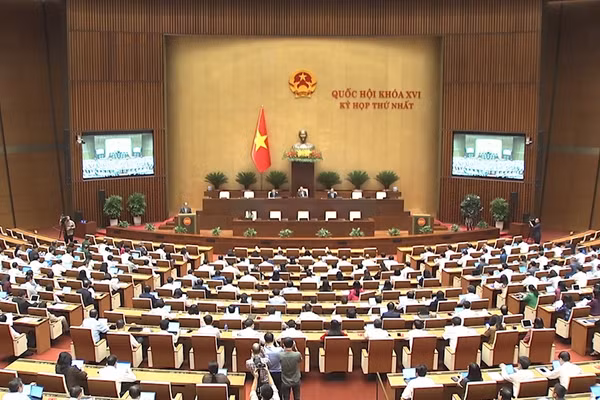[Video] Kỳ họp thứ nhất, Quốc hội khóa XVI bước vào ngày làm việc thứ năm