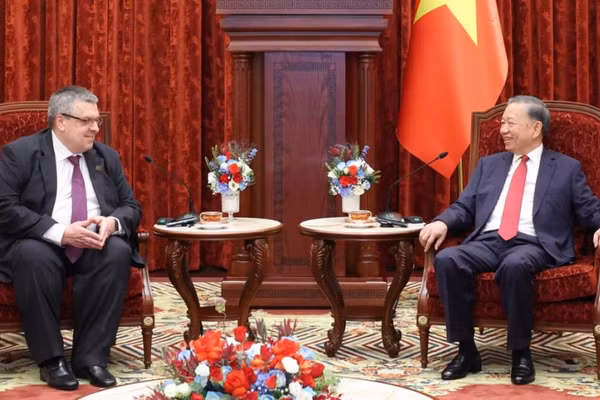Quan hệ Việt Nam-Liên bang Nga tiếp tục phát triển mạnh mẽ, vì lợi ích của nhân dân hai nước, vì hòa bình, hợp tác của khu vực và thế giới