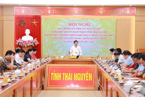Ban Chỉ đạo kỷ niệm các ngày lễ lớn và sự kiện lịch sử quan trọng tỉnh Thái Nguyên họp chỉ đạo triển khai Concert quốc gia "Nối vòng tay lớn". (Ảnh: Ủy ban nhân dân tỉnh Thái Nguyên)