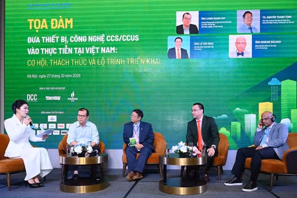 Các đại biểu tham gia thảo luận tại hội thảo. (Ảnh: ANH HOÀNG)