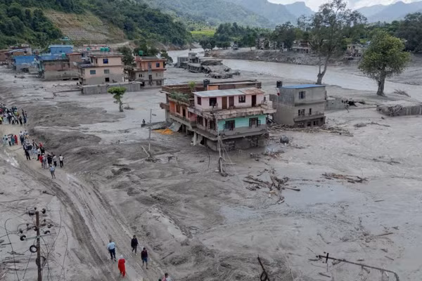 Khu vực Nuwakot, Nepal tan hoang sau trận lũ quét ngày 26/8/2027. (Ảnh: Tân Hoa Xã)