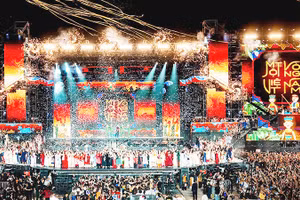 Concert của "Anh trai vượt ngàn chông gai" thu hút 50.000 khán giả mỗi đêm.