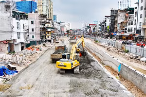 Nhiều tuyến đường huyết mạch của Thủ đô đang dần lộ diện. Ảnh: KM