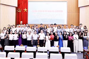 Hệ sinh thái trường học sử dụng tiếng Anh như ngôn ngữ thứ hai 