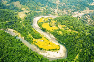 Sông Lam như một câu thơ