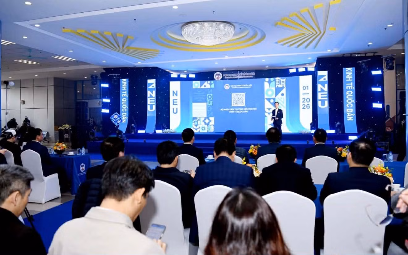 33efec0b-bb62-4a33-80ce-6c9e9d146299.jpg