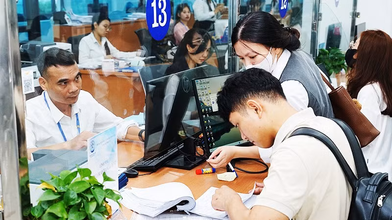 Các thủ tục hành chính được cải cách giúp hoạt động đầu tư, kinh doanh phát triển. Ảnh: BẮC SƠN