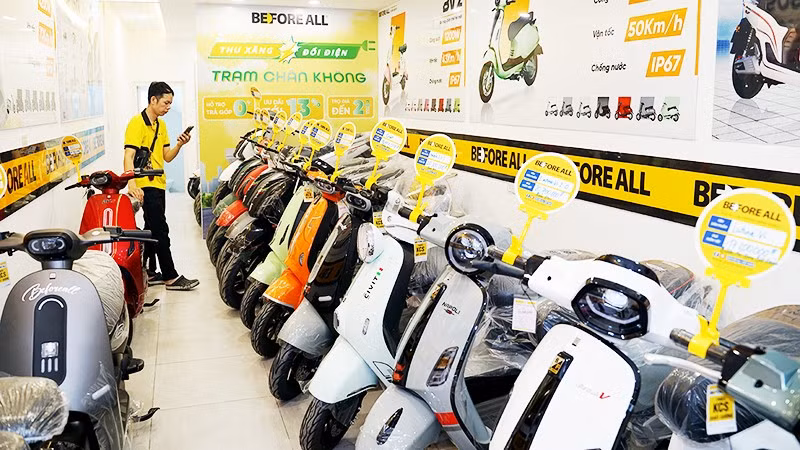  Thị trường xe máy điện Việt Nam chứng kiến sự mở rộng mạnh của các doanh nghiệp. Ảnh: NAM NGUYỄN