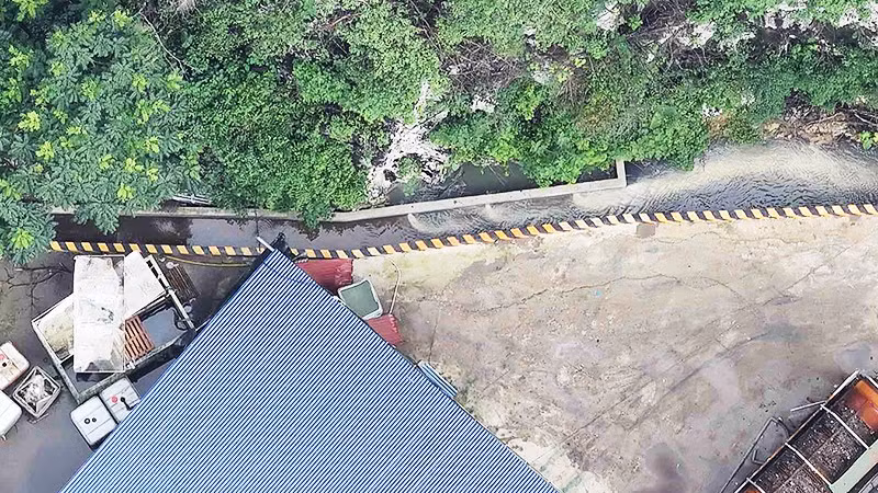 Những dòng nước lạ từ nhà máy công nghệ cao.