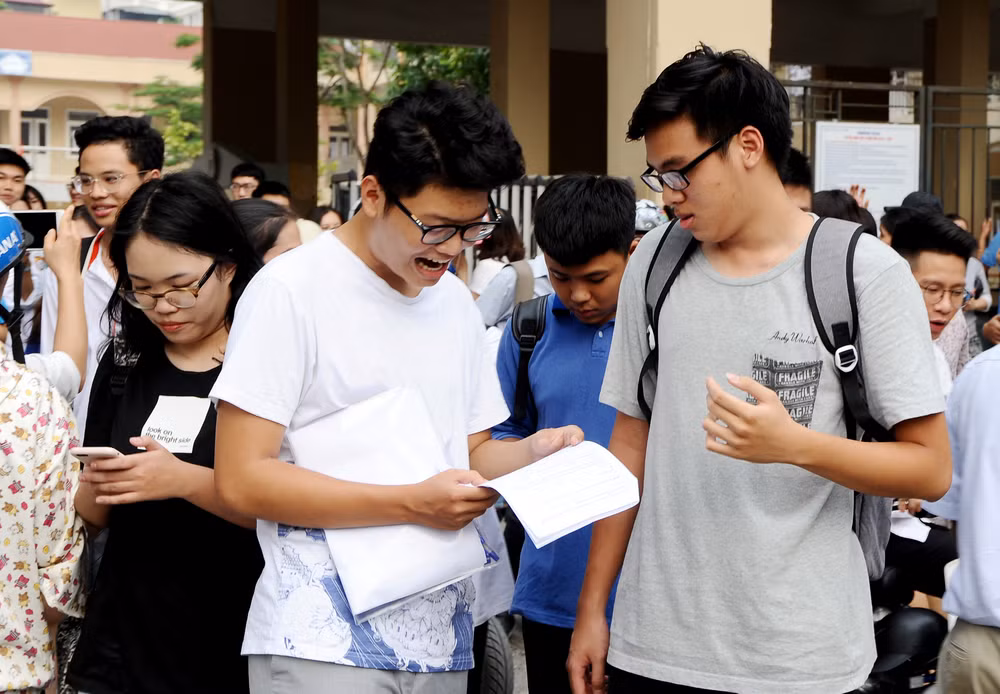 Kỳ thi tốt nghiệp THPT năm 2026 có 1.223.776 thí sinh đăng ký dự thi. Ảnh: NAM NGUYỄN