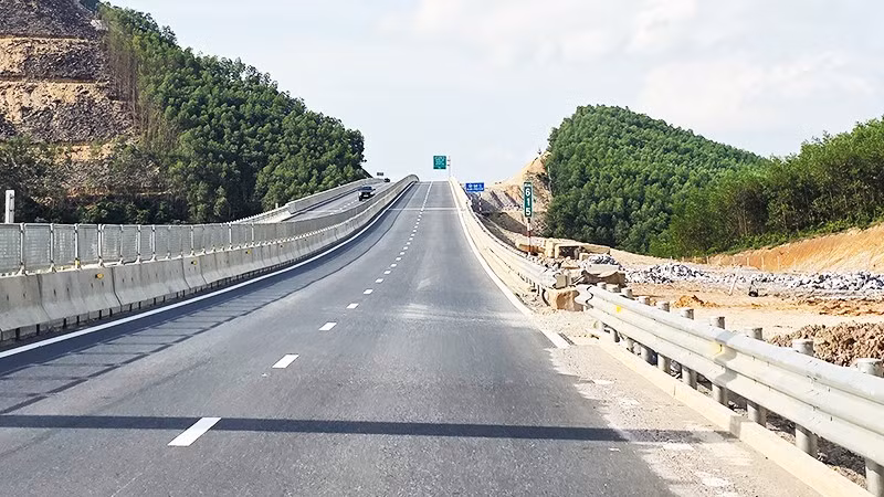 Tỷ lệ giải ngân dự án trọng điểm ngành giao thông đạt 40,7%