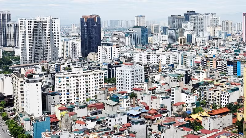 Một góc đô thị Hà Nội. Ảnh: NAM NGUYỄN