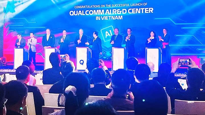 Lễ ra mắt Trung tâm nghiên cứu và phát triển trí tuệ nhân tạo (AI R&D) của Qualcomm.
