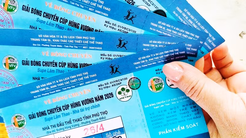 Những tấm vé không có số hàng, số ghế đã tạo nên nhiều sự thú vị tại Giải Bóng chuyền Cúp Hùng Vương 2026.