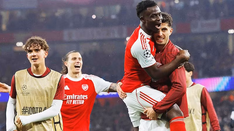 Arsenal trên đỉnh vinh quang