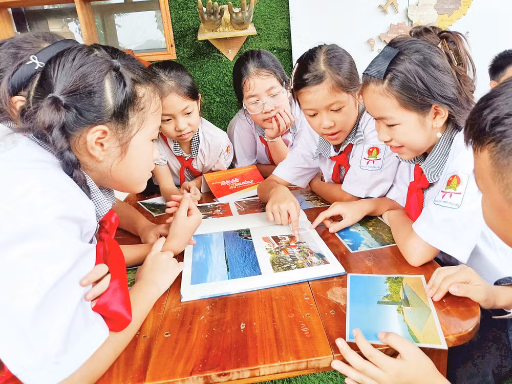 "Kiến tạo sân chơi văn hóa, văn nghệ học đường"