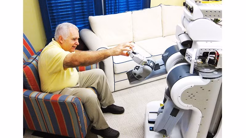Xu thế robot giúp đỡ người cao tuổi đang gia tăng tại nhiều nước. Ảnh: NBC NEWS