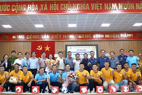Câu lạc bộ bóng đá phường Hương Trà là Câu lạc bộ bóng đá cấp xã, phường đầu tiên được ra mắt tại thành phố Đà Nẵng. (Ảnh: HƯƠNG TRÀ)