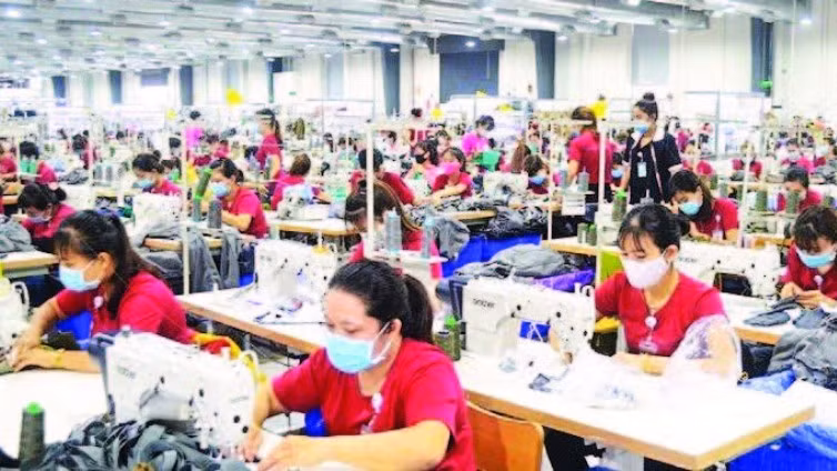 Dự án nhà ở xã hội công đoàn sẽ giúp hàng nghìn đoàn viên công đoàn, công nhân, người lao động đang làm việc tại Khu công nghiệp VSIP Quảng Ngãi và Khu công nghiệp Tịnh Phong an cư, lạc nghiệp. (Ảnh HIỂN CỪ)