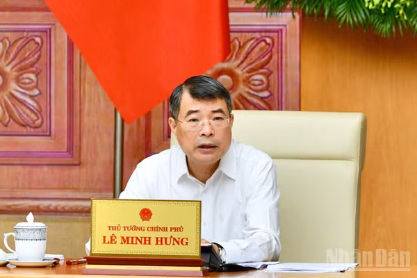 Thủ tướng Chính phủ Lê Minh Hưng phát biểu ý kiến tại cuộc họp. (Ảnh: THANH GIANG)