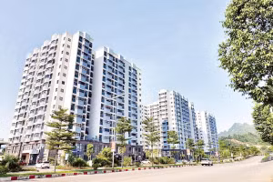 Dự án nhà ở xã hội Chung cư Sao Vàng (phường Hòa Bình) bao gồm 3 tòa nhà, giúp gần 800 hộ gia đình lao động thu nhập thấp an cư. 