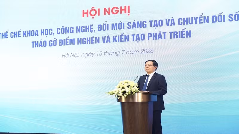 Phó Thủ tướng Hồ Quốc Dũng phát biểu chỉ đạo tại hội nghị.