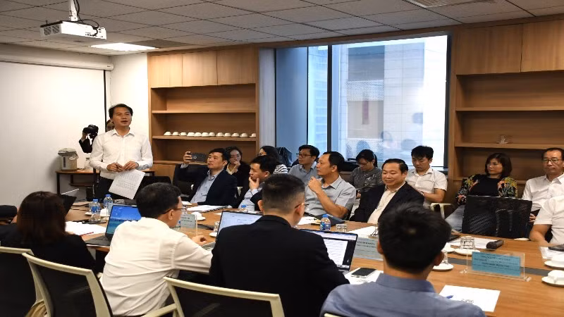 Các đại biểu thảo luận các cơ chế chính sách nhằm khai thác hiệu quả tài sản mã hóa tại hội thảo.