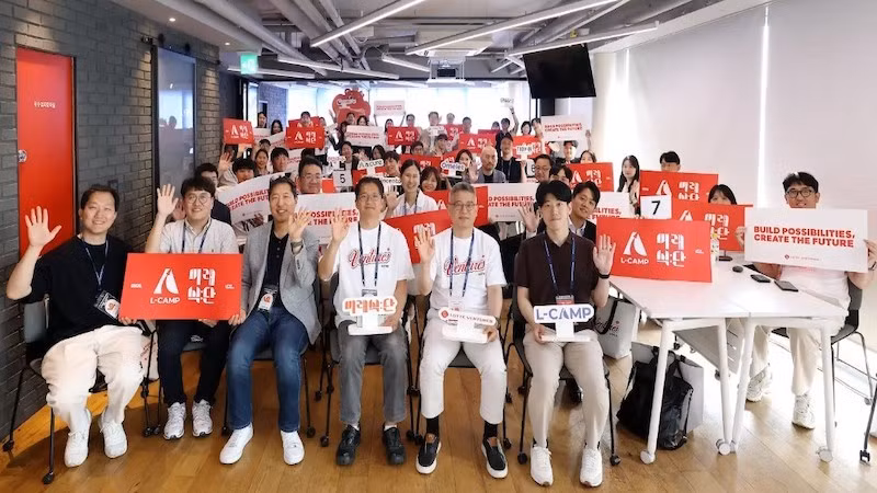 Buổi khởi động của chương trình L-Camp Program tại Seoul, Hàn Quốc.