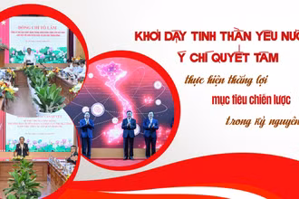 Thường trực Ban Bí thư Trần Cẩm Tú, Trưởng ban Tuyên giáo và Dân vận Trịnh Văn Quyết và các đại biểu thực hiện nghi thức ra mắt App TGDV trên điện thoại di động. (Ảnh: DUY LINH)