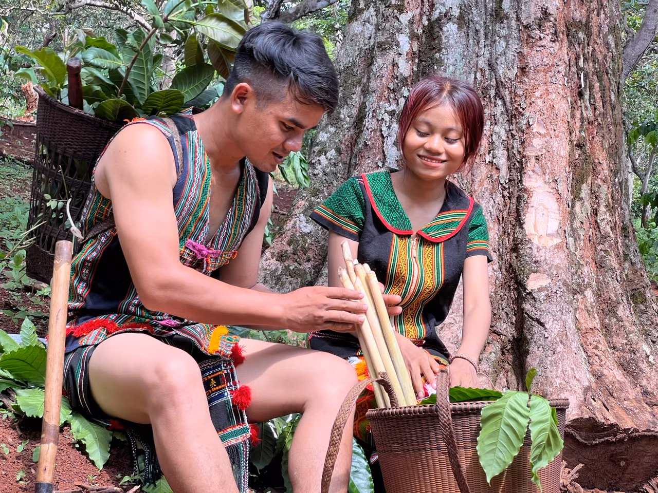 Nét đẹp trang phục của người S'tiêng ở Bù Đăng Nét đẹp trang phục của người S'tiêng ở Bù Đăng