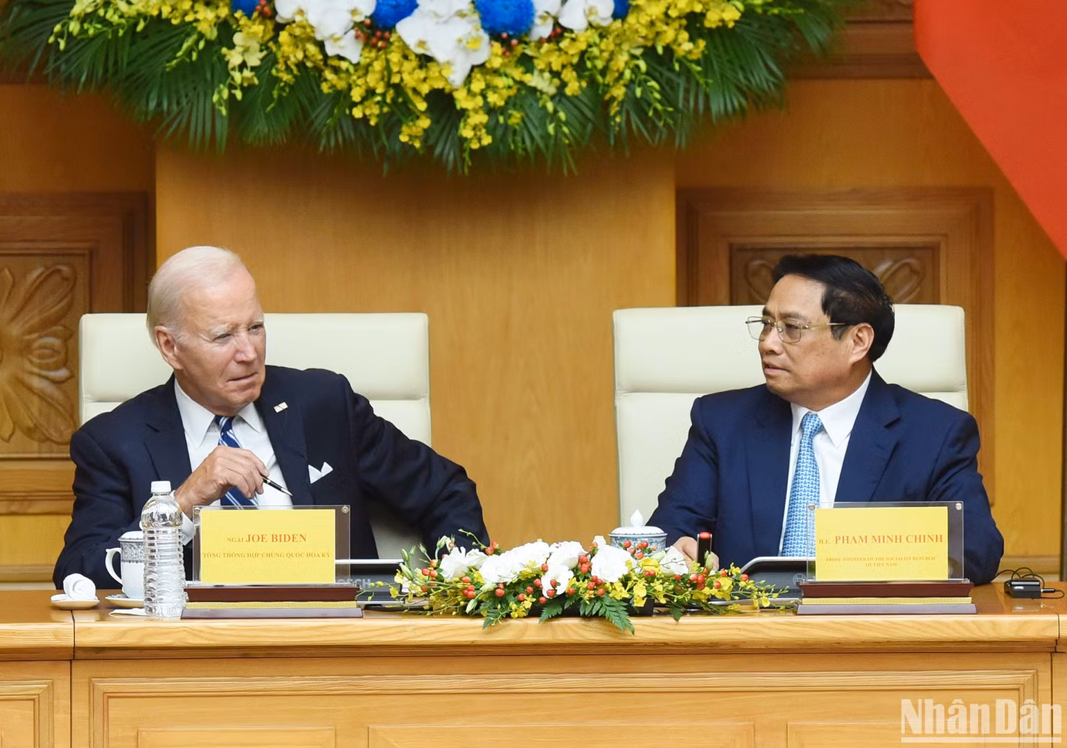 Thủ tướng Phạm Minh Chính và Tổng thống Joe Biden trao đổi tại Hội nghị cấp cao Việt Nam-Hoa Kỳ về Đầu tư và đổi mới sáng tạo. Thủ tướng Phạm Minh Chính và Tổng thống Joe Biden trao đổi tại Hội nghị cấp cao Việt Nam-Hoa Kỳ về Đầu tư và đổi mới sáng tạo.