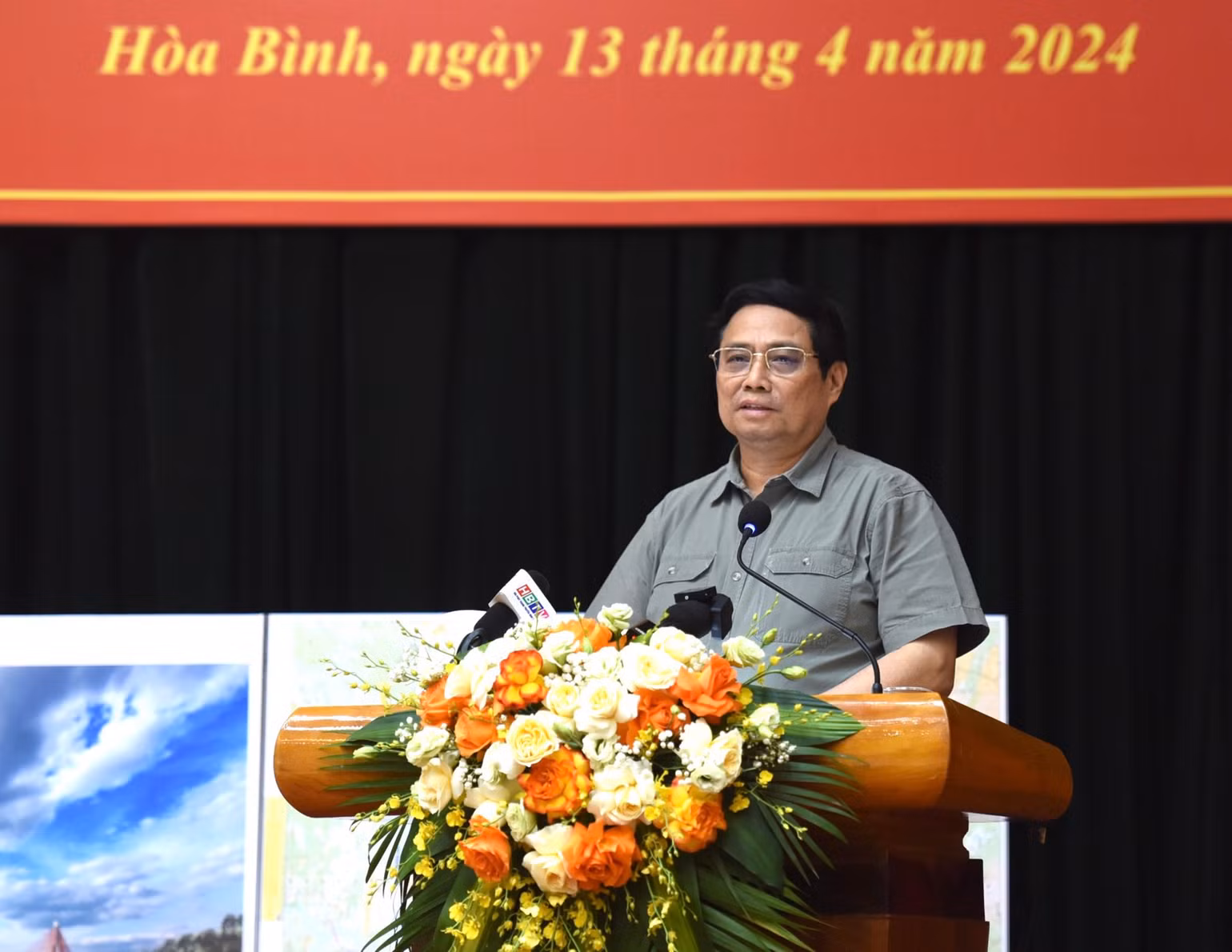 Thủ tướng Phạm Minh Chính phát biểu ý kiến kết luận tại buổi làm việc. Thủ tướng Phạm Minh Chính phát biểu ý kiến kết luận tại buổi làm việc.