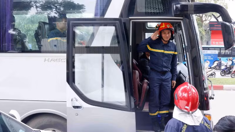 Lời chào tạm biệt. Lời chào tạm biệt.