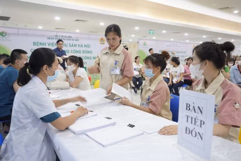 Chăm lo sức khỏe sinh sản cho lao động nữ tại Khu công nghiệp và chế xuất Hà Nội. Chăm lo sức khỏe sinh sản cho lao động nữ tại Khu công nghiệp và chế xuất Hà Nội.