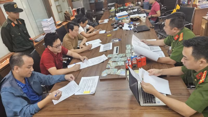 Cơ quan Cảnh sát điều tra đang tiếp tục xác minh làm rõ. Cơ quan Cảnh sát điều tra đang tiếp tục xác minh làm rõ.