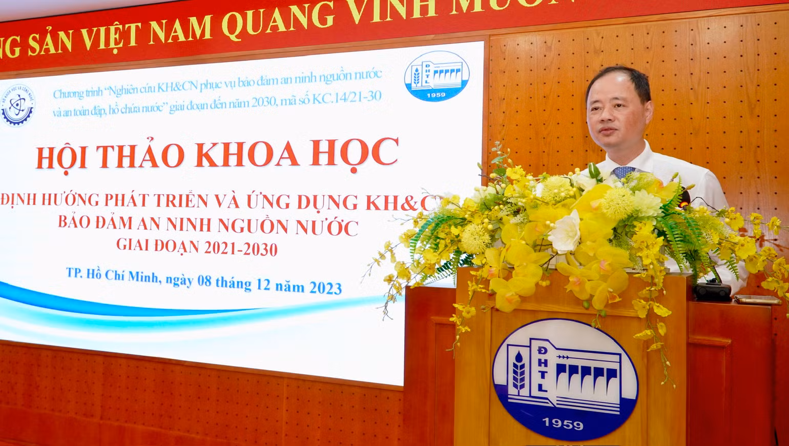 Thứ trưởng Khoa học và Công nghệ Trần Hồng Thái phát biểu tại hội thảo.