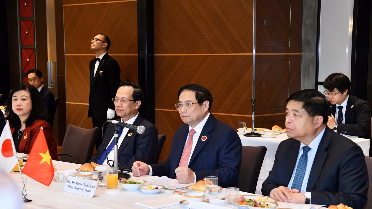 Thủ tướng Phạm Minh Chính phát biểu ý kiến tại buổi làm việc. Thủ tướng Phạm Minh Chính phát biểu ý kiến tại buổi làm việc.