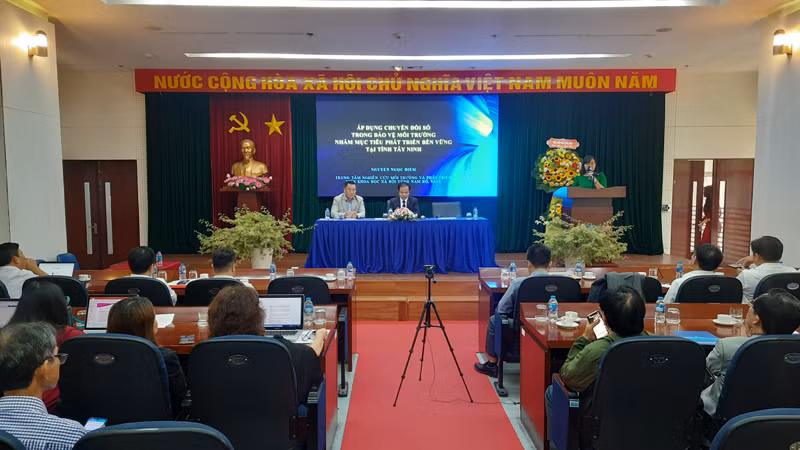 Quang cảnh hội thảo.