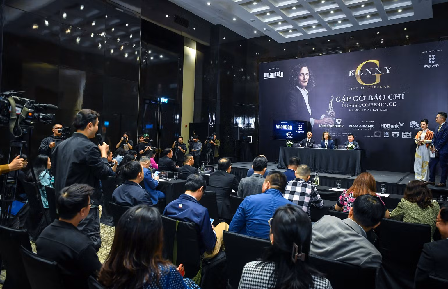 Toàn cảnh buổi gặp gỡ báo chí đêm nhạc Kenny G Live In Vietnam. (Ảnh: THÀNH ĐẠT) Toàn cảnh buổi gặp gỡ báo chí đêm nhạc Kenny G Live In Vietnam. (Ảnh: THÀNH ĐẠT)