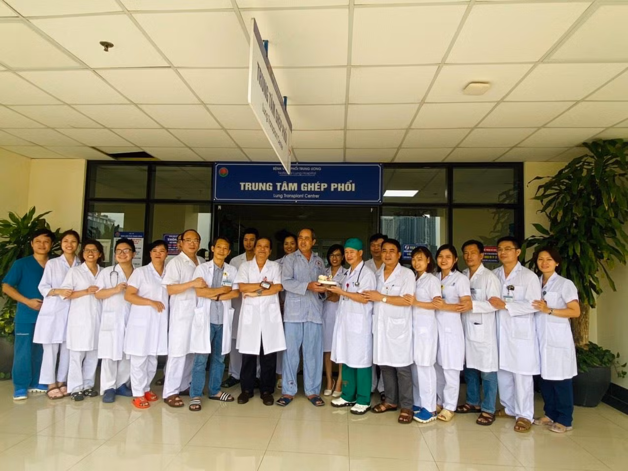 Sinh nhật đặc biệt của ông T. tại Bệnh viện Phổi Trung ương ngày 20/9. Sinh nhật đặc biệt của ông T. tại Bệnh viện Phổi Trung ương ngày 20/9.