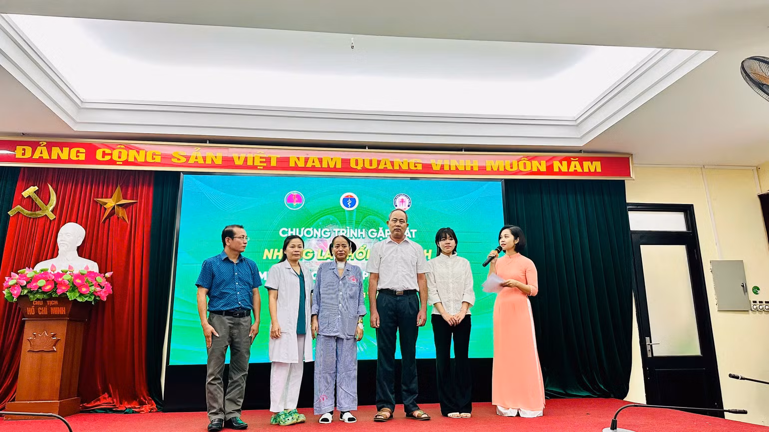 Các bệnh nhân sau ghép phổi có sức khỏe tốt hơn. Các bệnh nhân sau ghép phổi có sức khỏe tốt hơn.