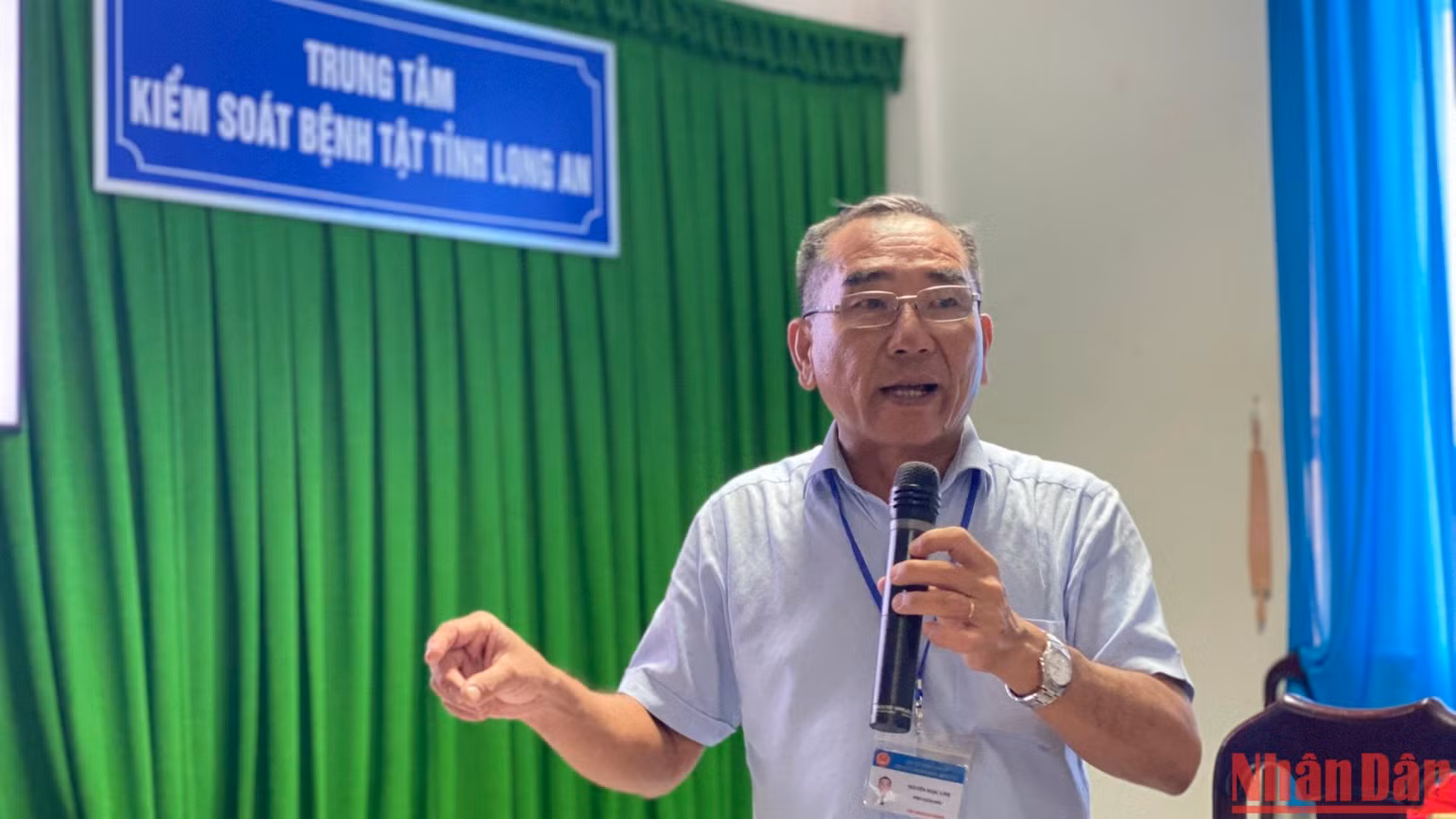 Ông Nguyễn Ngọc Linh, Phó Giám đốc Trung tâm Kiểm soát Bệnh tật (CDC) tỉnh Long An. Ông Nguyễn Ngọc Linh, Phó Giám đốc Trung tâm Kiểm soát Bệnh tật (CDC) tỉnh Long An.
