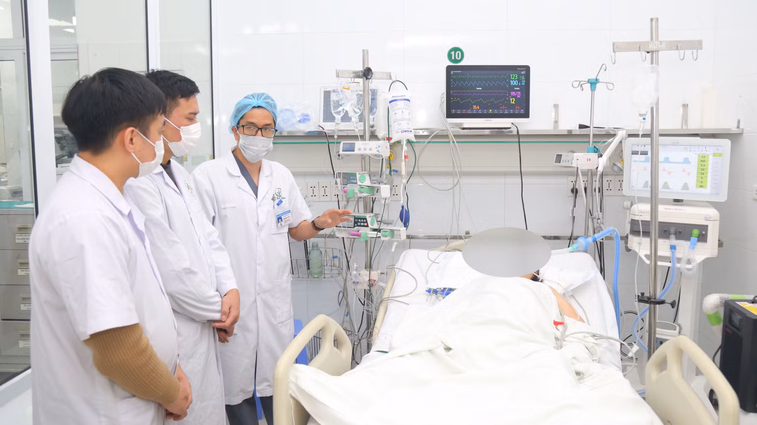 Bệnh nhân được ghép thận đang hồi phục sức khỏe. Bệnh nhân được ghép thận đang hồi phục sức khỏe.