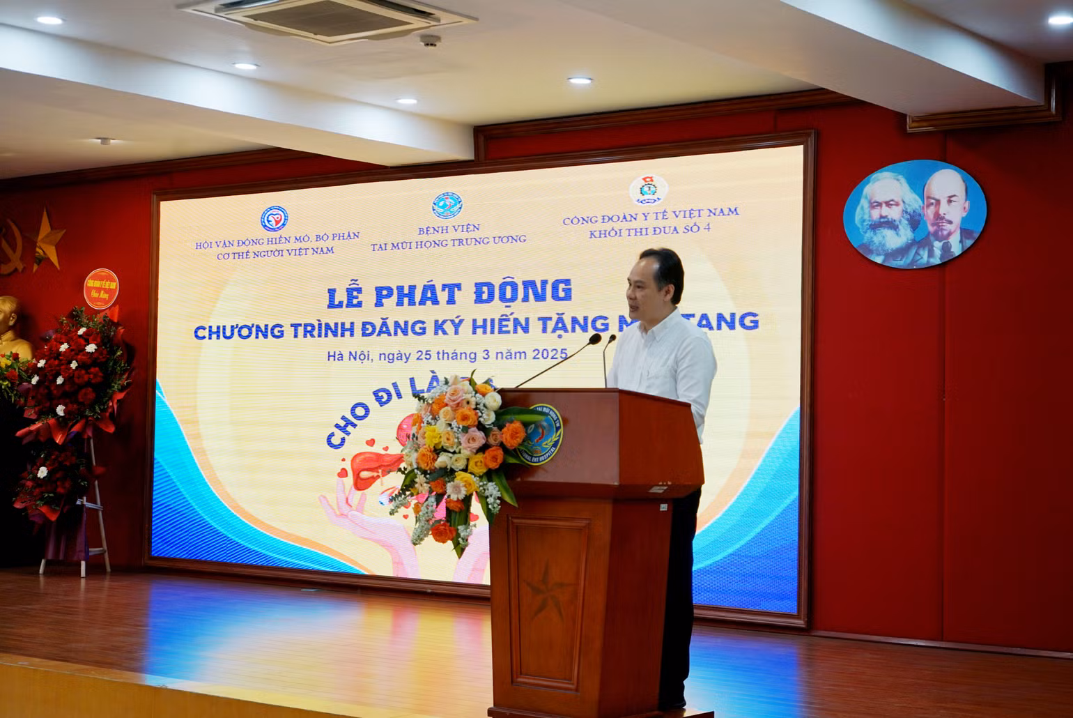 Tiến sĩ Nguyễn Hoàng Phúc phát biểu tại chương trình. Tiến sĩ Nguyễn Hoàng Phúc phát biểu tại chương trình.