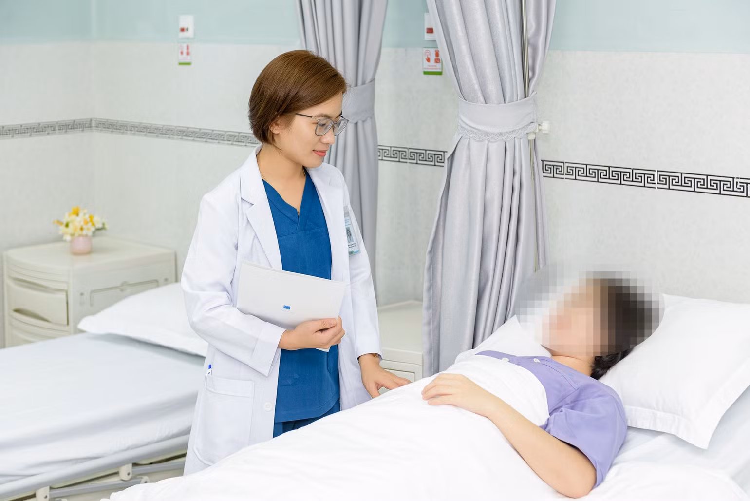 Bệnh nhân sau chuyển phôi đang được theo dõi sức khỏe.