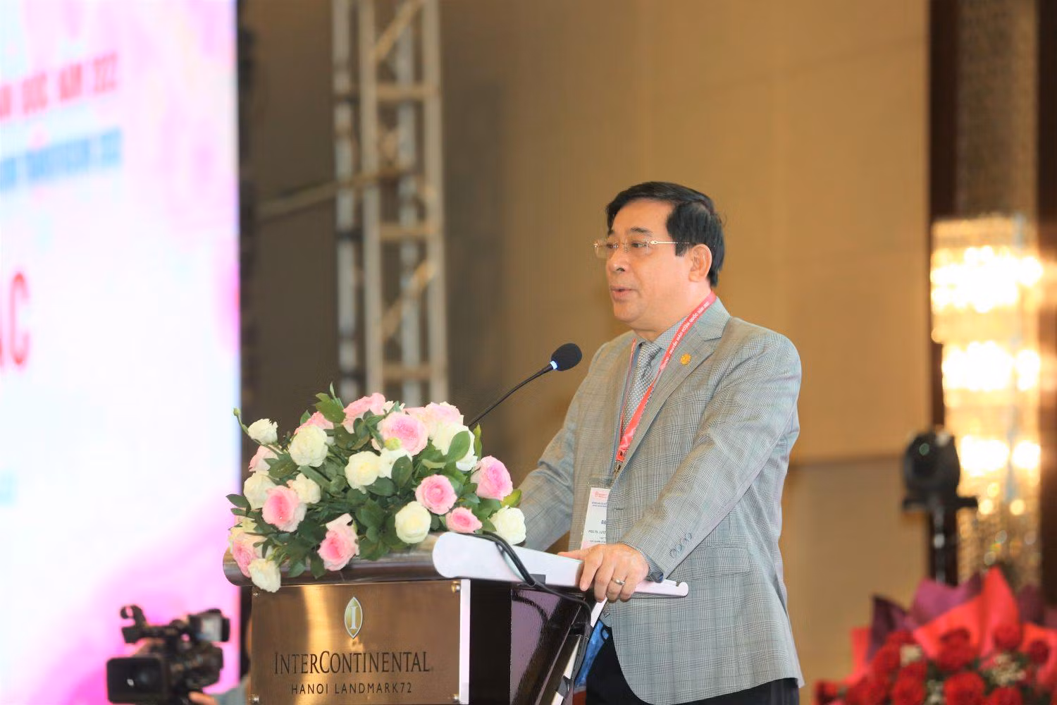PGS, TS Lương Ngọc Khuê; Phó Chủ tịch Hội đồng Y khoa Quốc gia; Cục trưởng, Cục Quản lý Khám, chữa bệnh-Bộ Y tế phát biểu. PGS, TS Lương Ngọc Khuê; Phó Chủ tịch Hội đồng Y khoa Quốc gia; Cục trưởng, Cục Quản lý Khám, chữa bệnh-Bộ Y tế phát biểu.