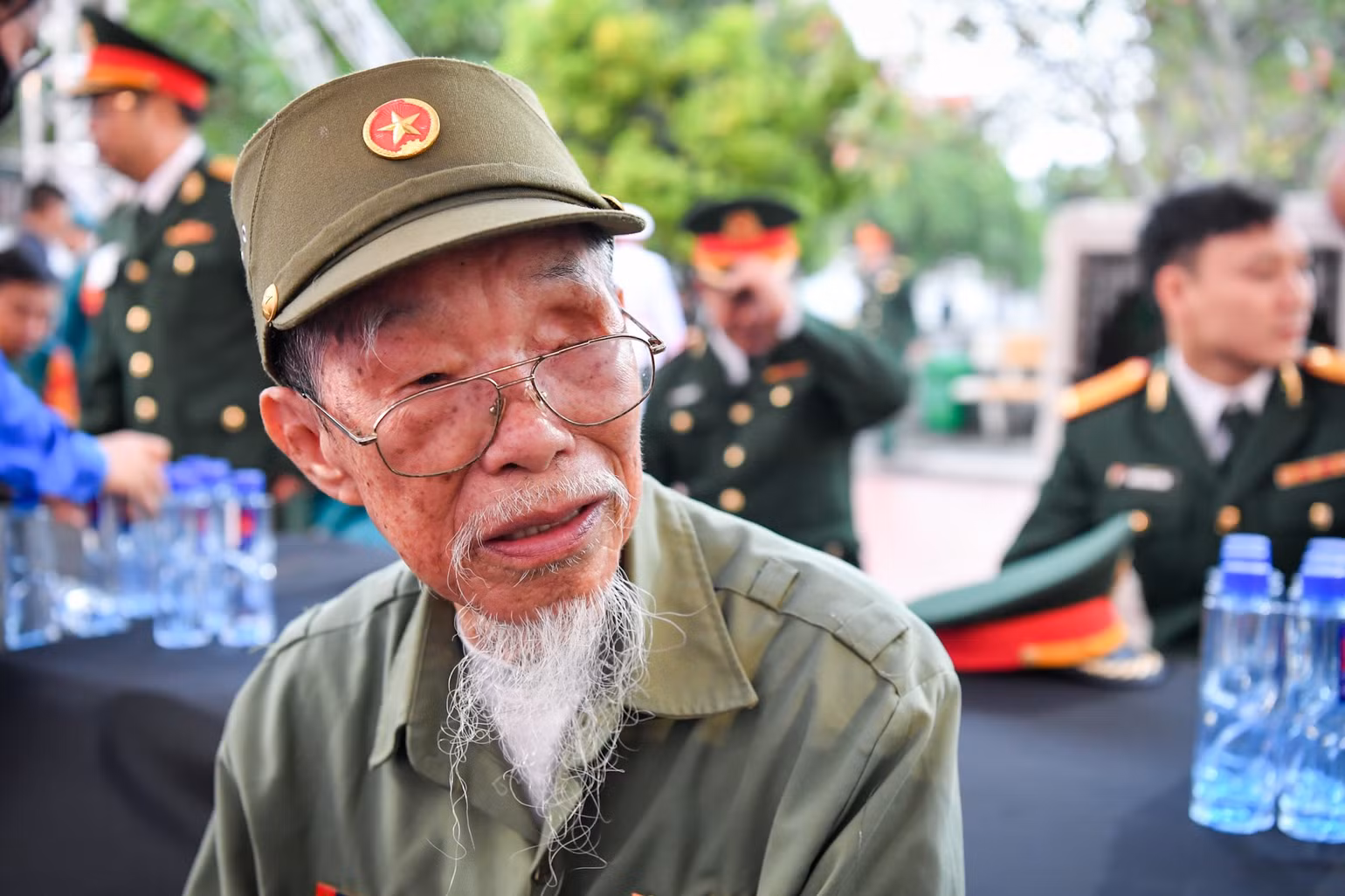 Cụ Nguyễn Văn Tuế, năm nay đã 93 tuổi.