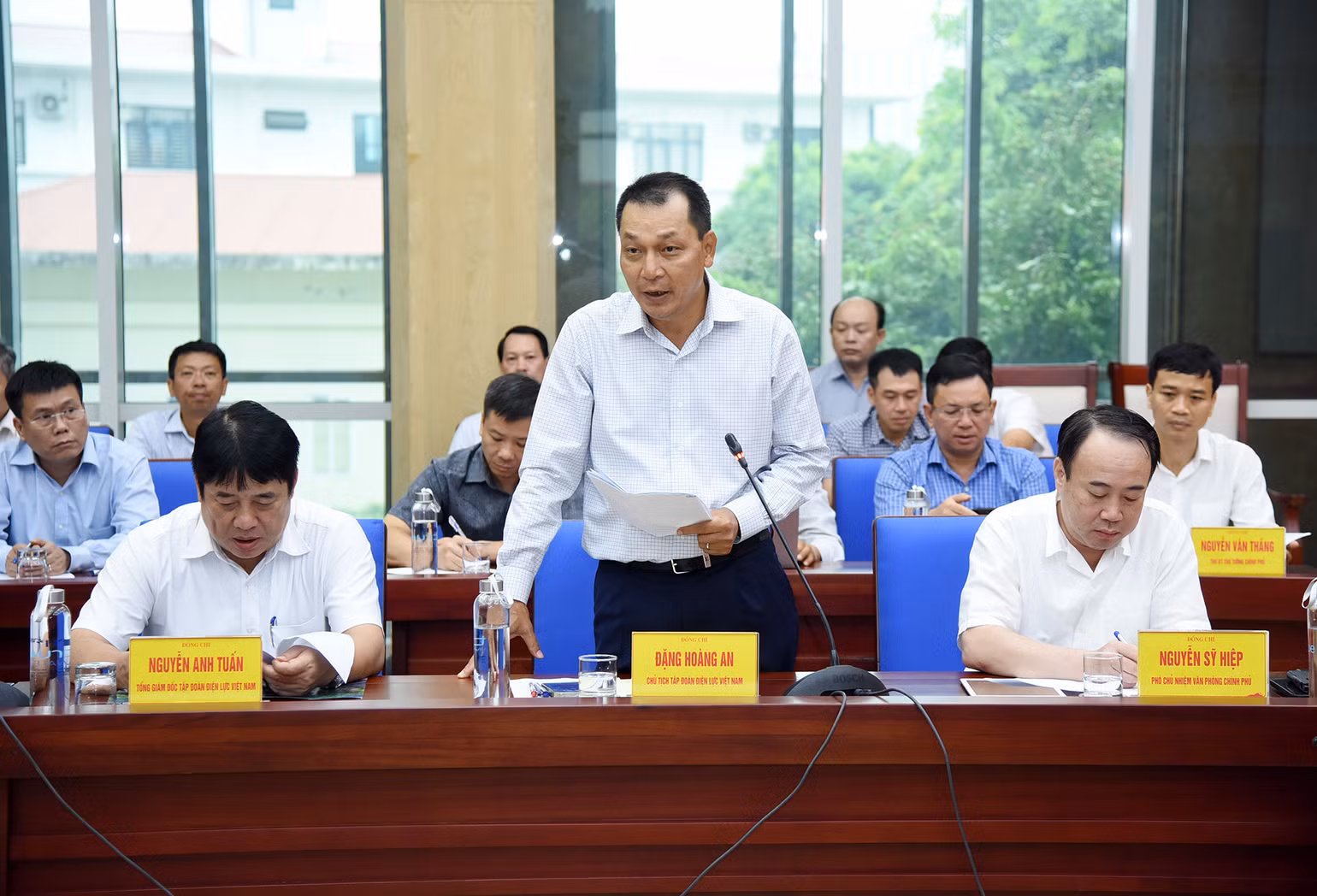 Chủ tịch EVN Đặng Hoàng An phát biểu tại cuộc họp. Chủ tịch EVN Đặng Hoàng An phát biểu tại cuộc họp.