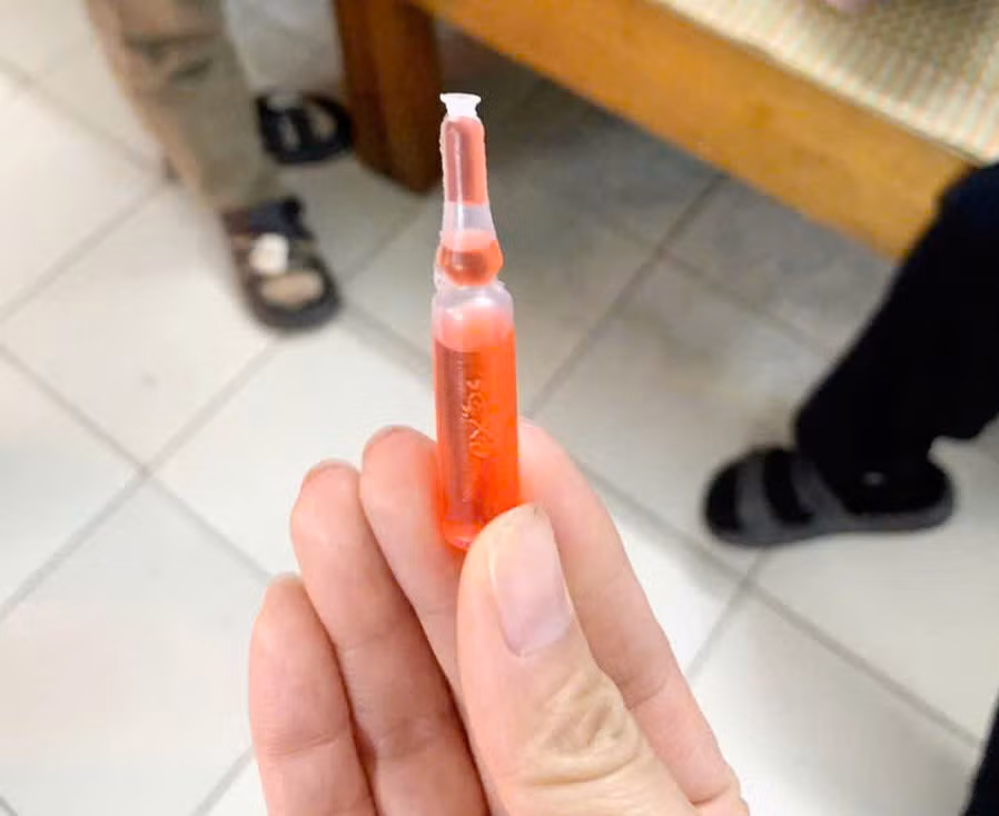 Loại "siro hồng" gây ngộ độc cho các bệnh nhi.