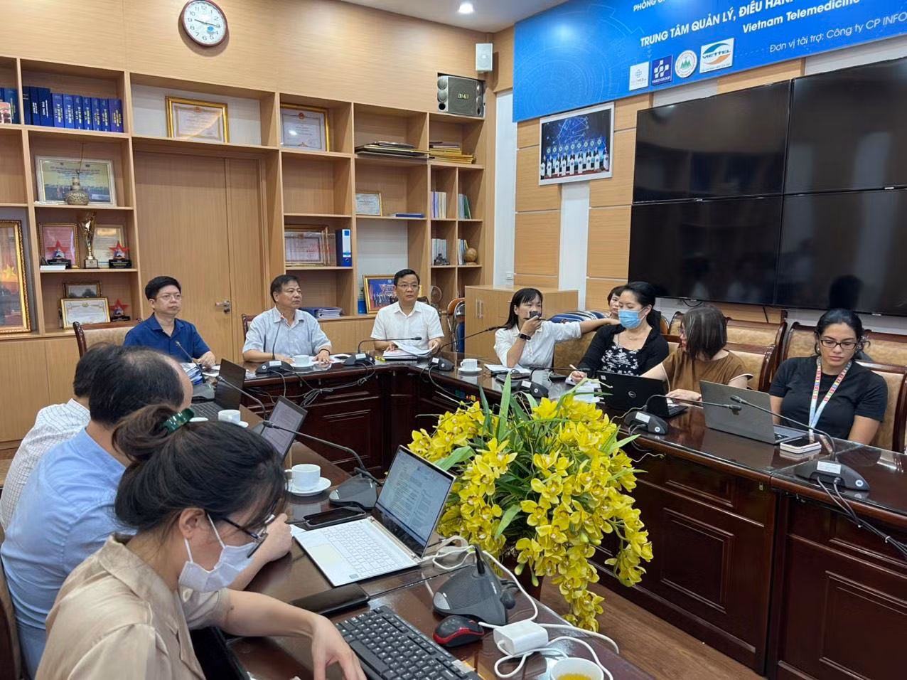 Họp nghiệm thu Hướng dẫn chẩn đoán, điều trị bệnh đậu mùa khỉ ảnh 1 Họp nghiệm thu Hướng dẫn chẩn đoán, điều trị bệnh đậu mùa khỉ ảnh 1